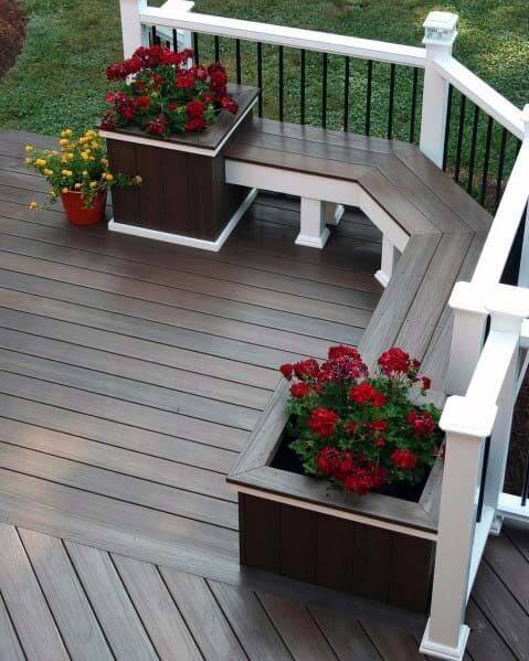 Shimmering deck bench ideas for your outdoor space - 7