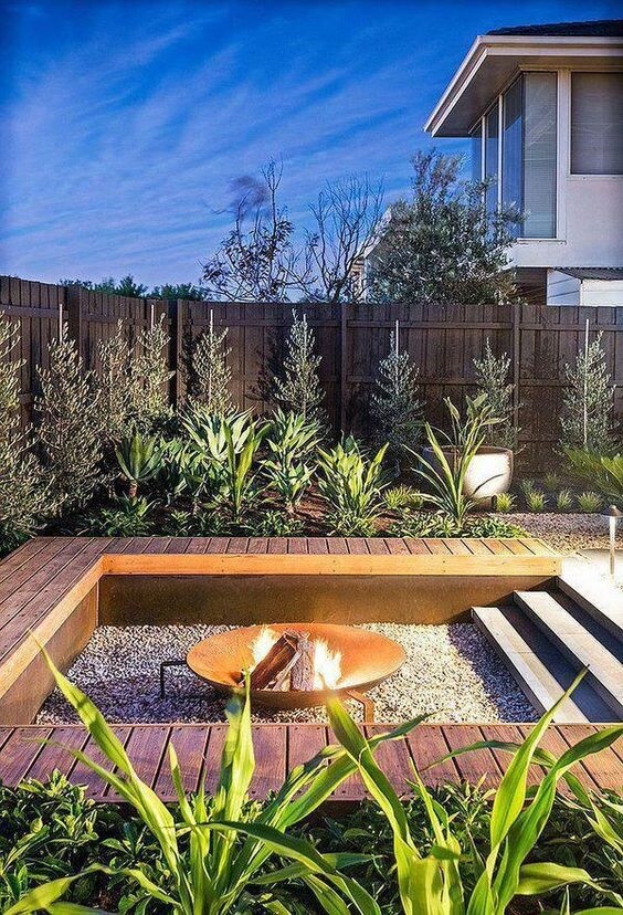 Shimmering deck bench ideas for your outdoor space - 9
