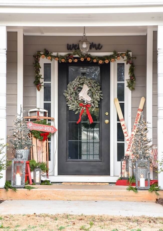 Beautify your front porch with 43 amazing winter decorating ideas - 301