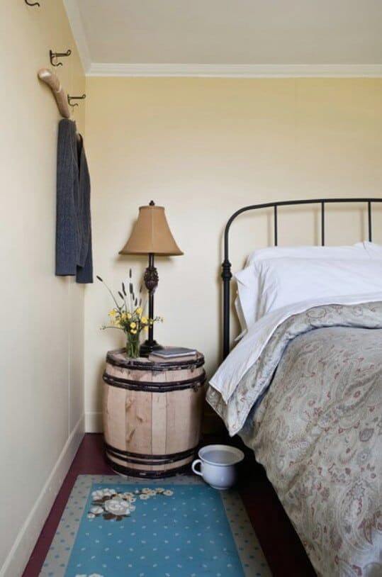 20 brilliant and cheap bedside table ideas - 155
