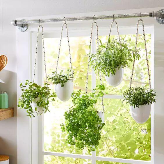 25 simple and easy ideas for decorating the windowsill - 177