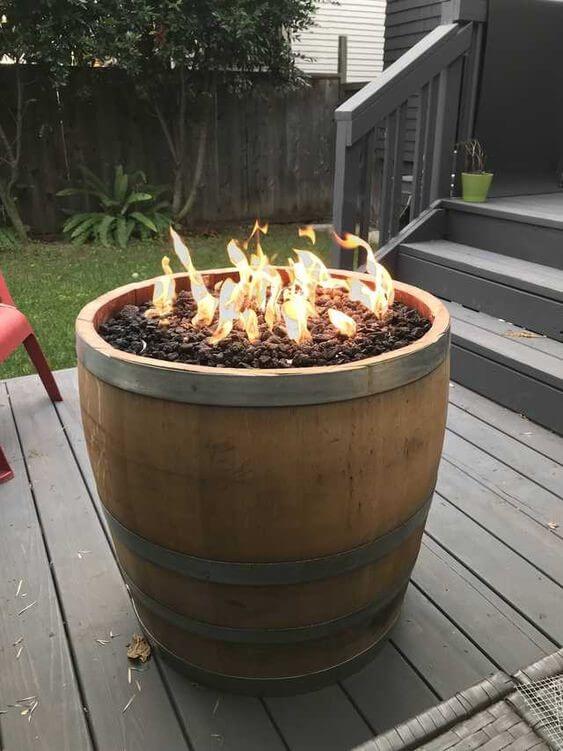 22 useful ideas for recycled wine barrels to decorate your house - 173
