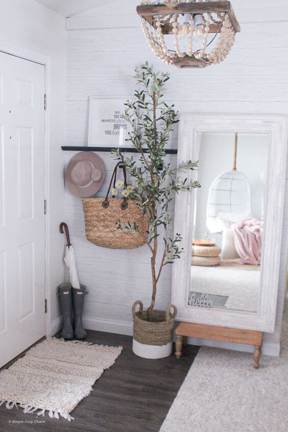 26 attractive ideas for decorating the entryway - 183