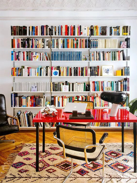 26 shimmering designs for home libraries - 77