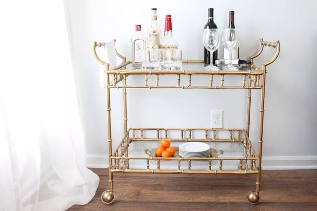 Stunning bar cart ideas to add cool style to your home - 85