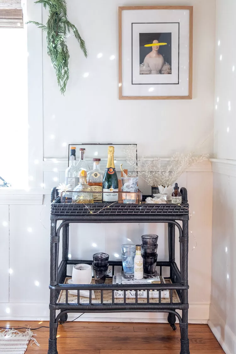 Stunning bar cart ideas to add cool style to your home - 79