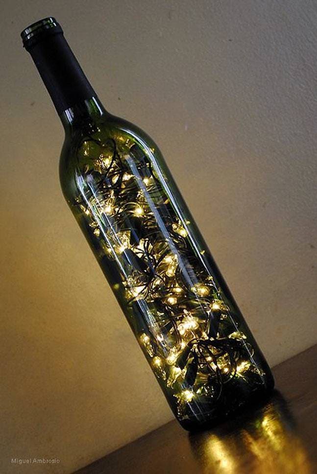 Creative DIY bottle lamp decoration ideas to decorate your home - 71