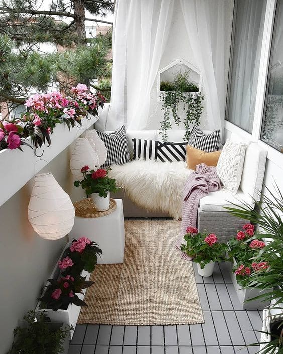 30 balcony decoration ideas for this summer - 75