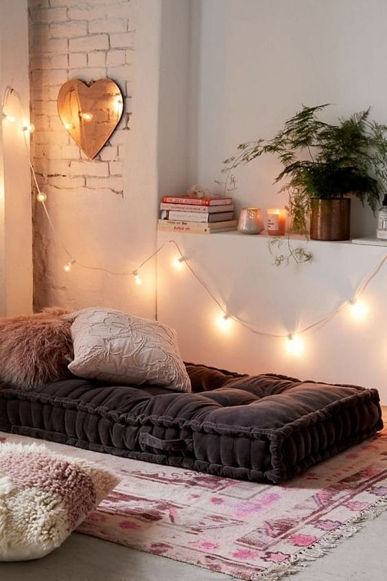 25 inspirational ideas for cozy pillow corners - 181