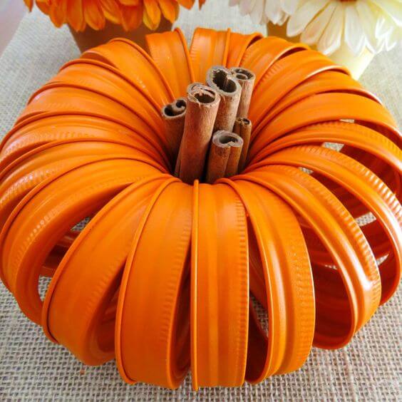 20 DIY Pumpkin Crafts to Decorate Fall and Halloween - 149