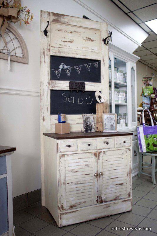 25 easy ways to turn your old doors into vintage home decor ideas - 159