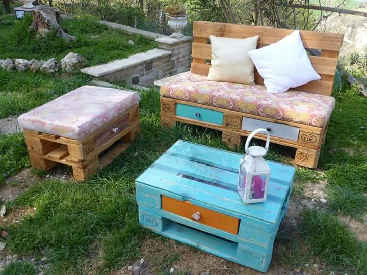 20 ideas for landscaping gardens and backyards with pallets - 171