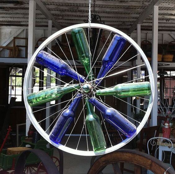 20 Clever DIY Bike Wheel Home Decor Ideas - 149