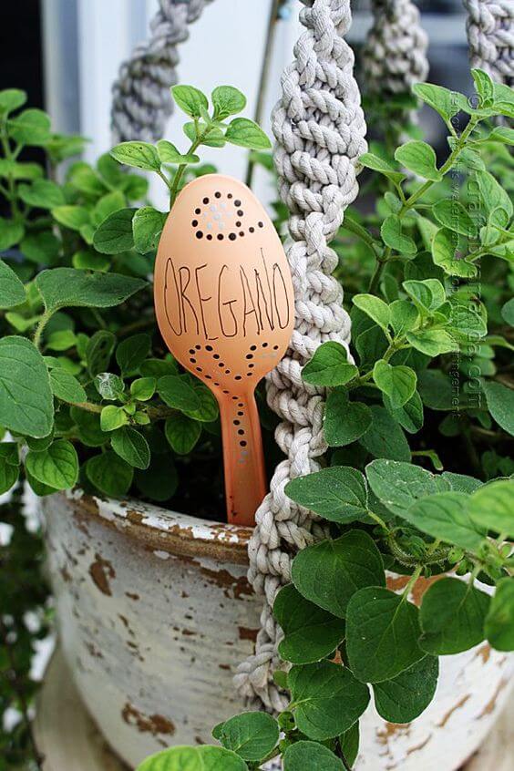 17 creative plastic spoon craft ideas for home and garden - 125
