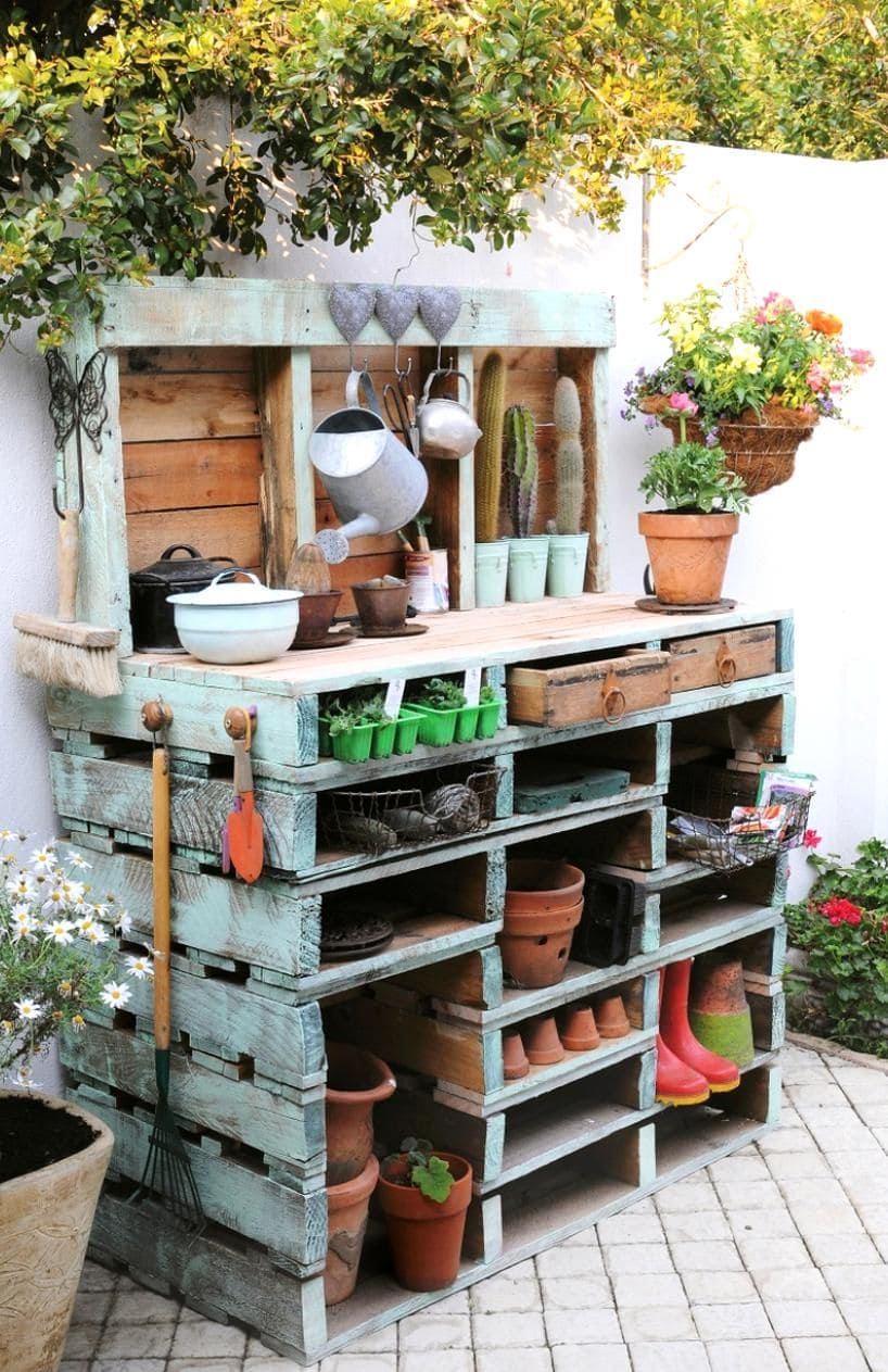 20 ideas for landscaping gardens and backyards with pallets - 137