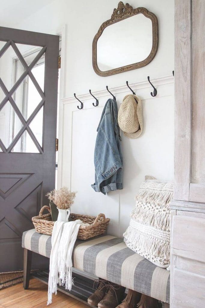26 attractive decorating ideas for small entrances - 83