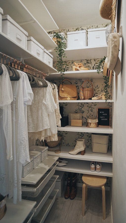 25 clever bedroom storage ideas for clothes - 75
