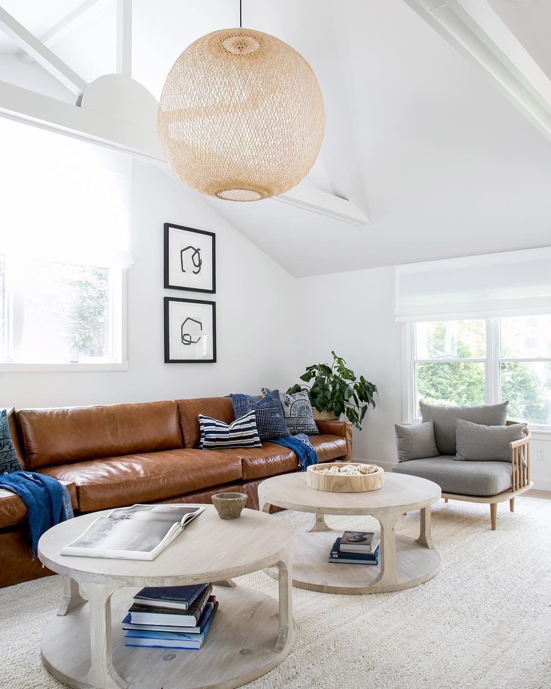 Stunning Beach House Living Room Designs - 75
