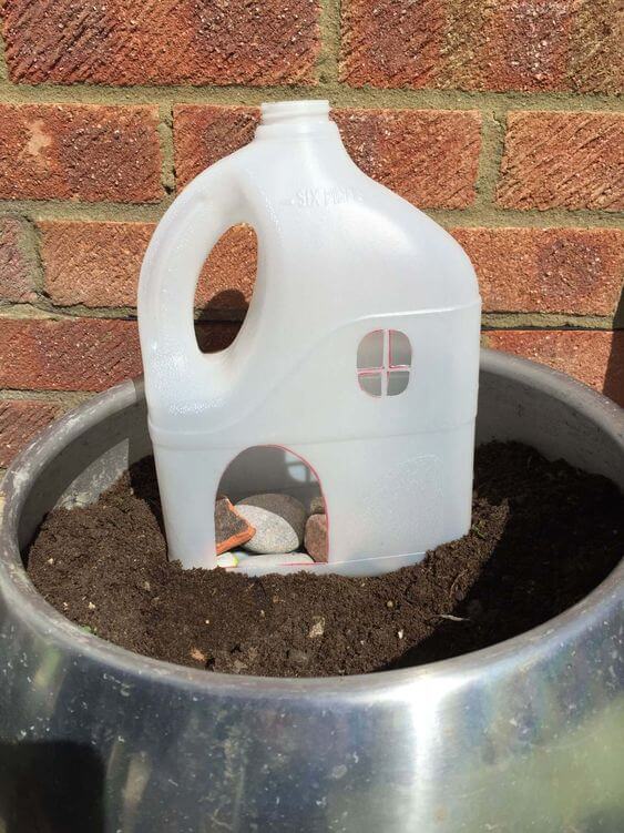 Useful plastic milk jug craft ideas for your home and garden - 133