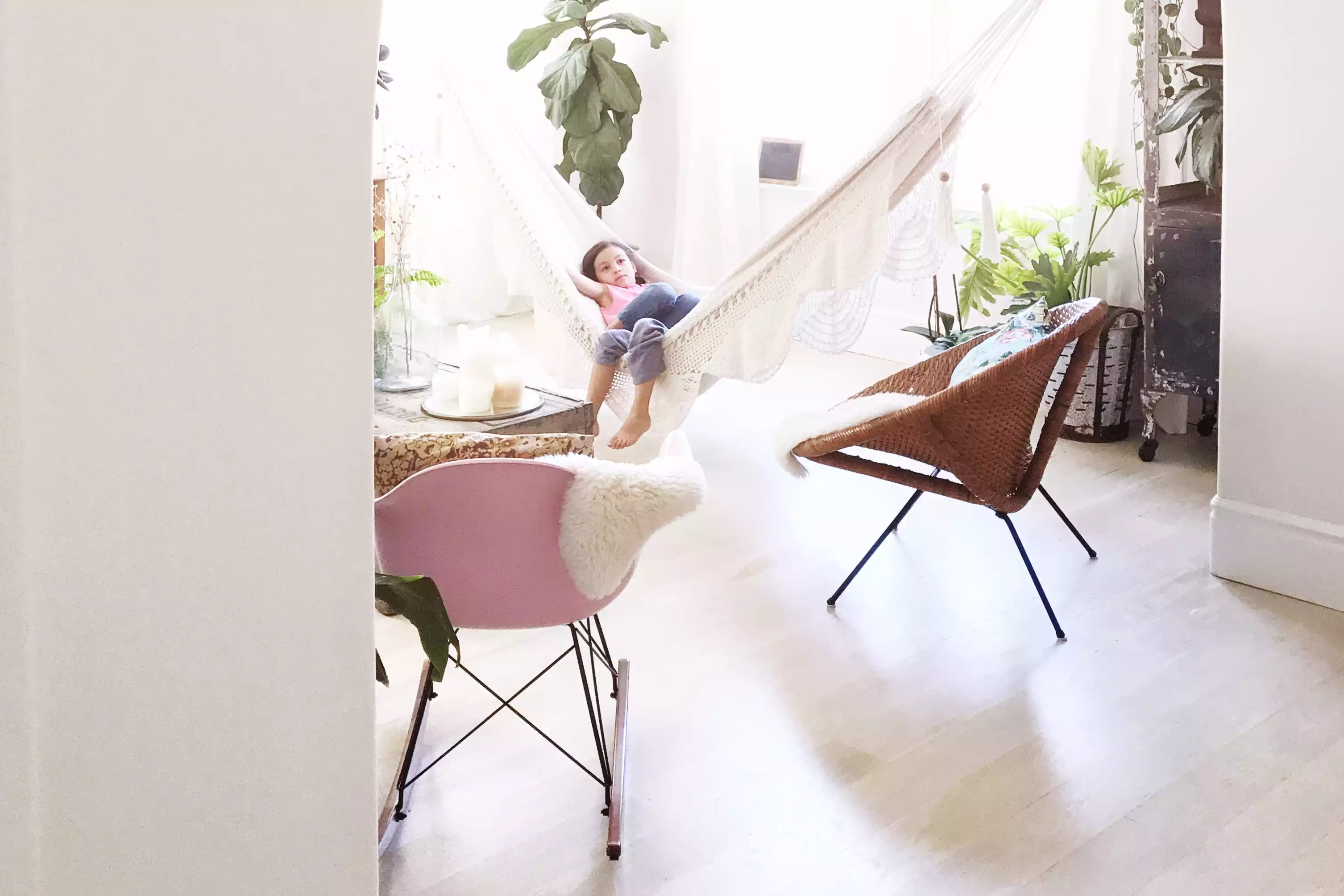 Decorate indoor ideas with hammocks - 71
