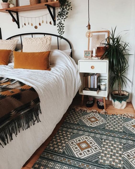30 cozy beautiful boho bedroom decorating ideas for the winter months - 121