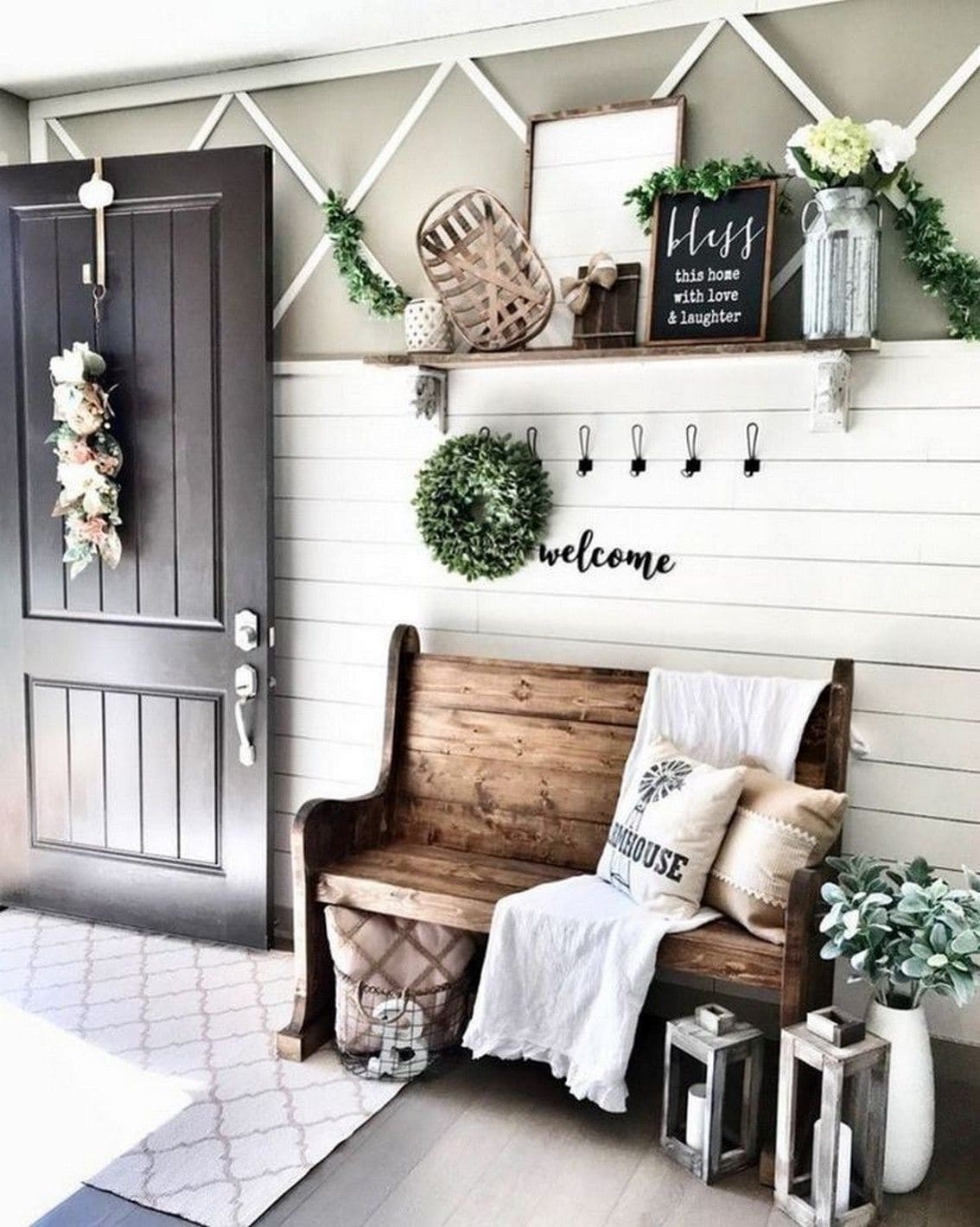 25 cozy and welcoming farmhouse entryway ideas - 85