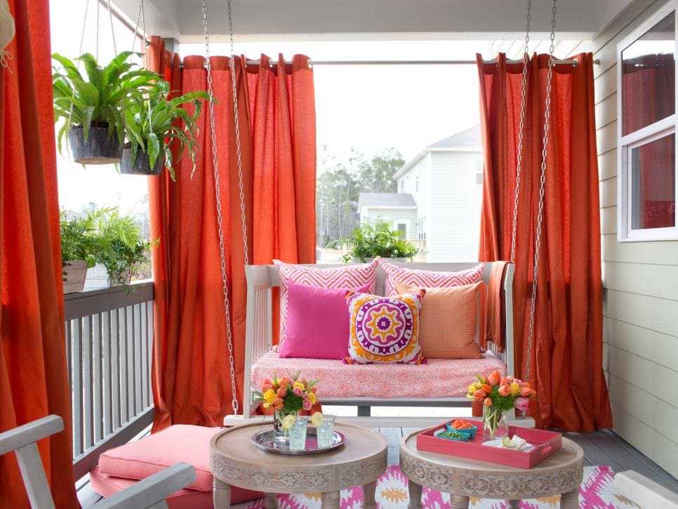 Simmering Porch Decor Ideas For Welcome Summertime - 81