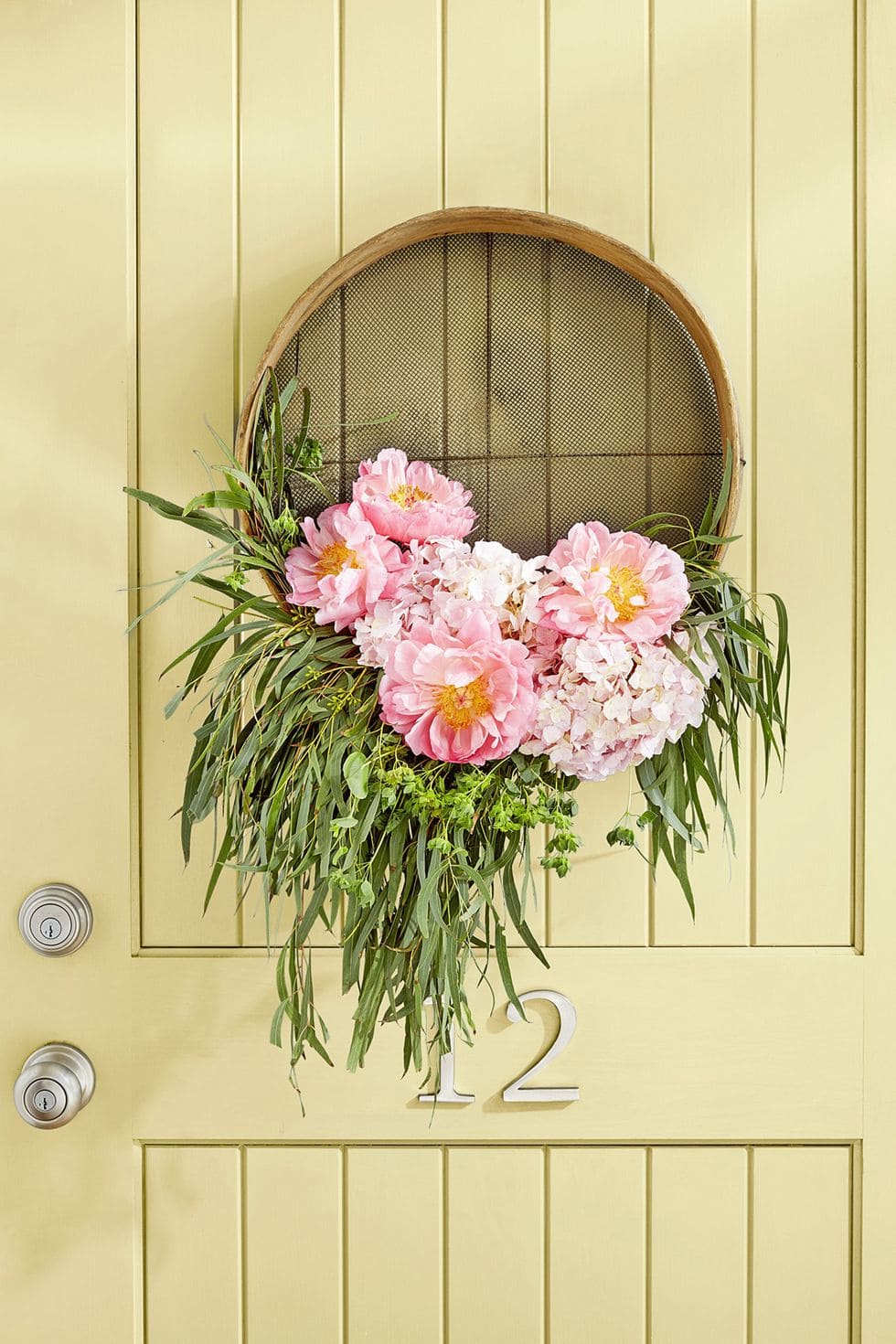 20 adorable DIY summer wreath ideas to liven up your front door