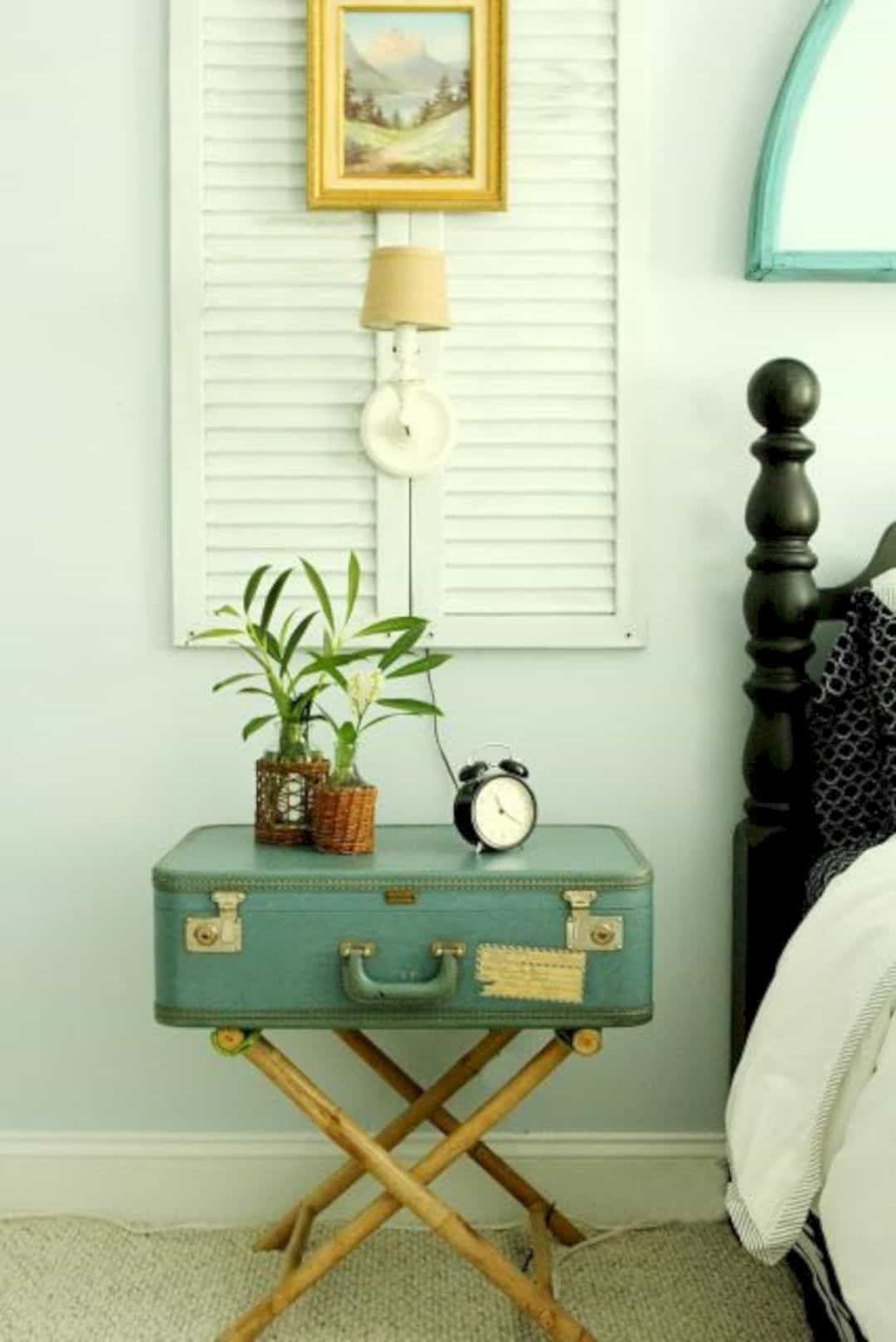 25 inspiring ideas to make your own bedside table - 81
