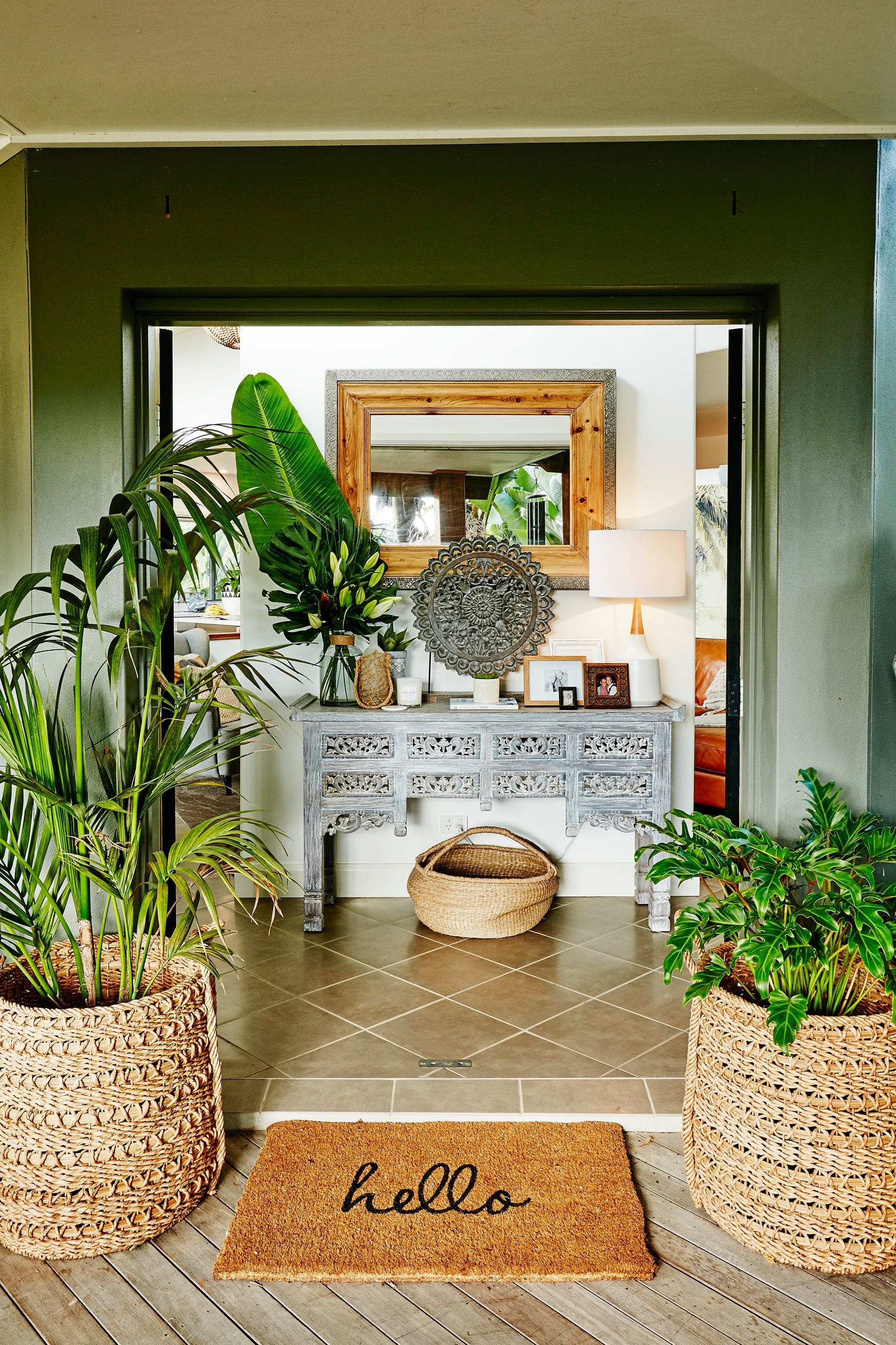26 Stunningly Beautiful Tropical Home Decor Ideas - 89