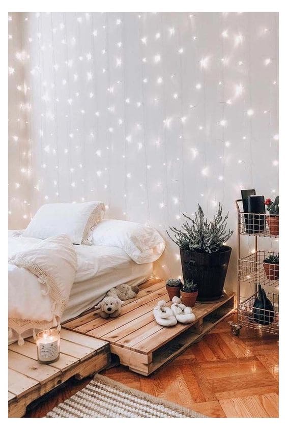 25 Gorgeous Bedroom String Lights Ideas - 113